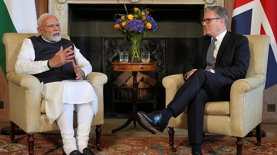 <div class="paragraphs"><p>Prime Minister Narendra Modi with Britain's Prime Minister Keir Starmer.</p></div>