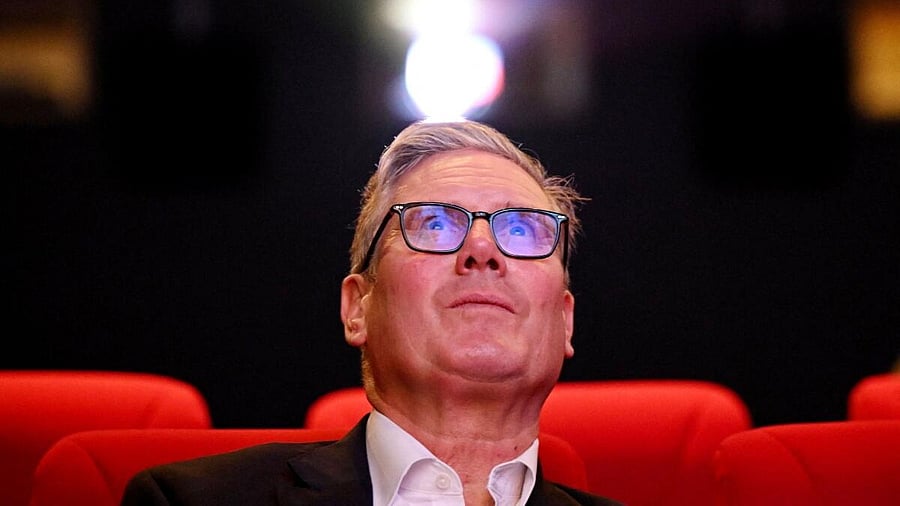 <div class="paragraphs"><p>British Prime Minister Keir Starmer watches a screening, during a visit to Yash Raj Films, in Mumbai.</p></div>