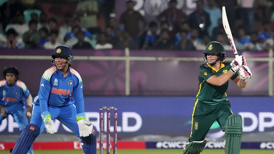 <div class="paragraphs"><p>Women's Cricket WCup: IND vs SA. </p></div>
