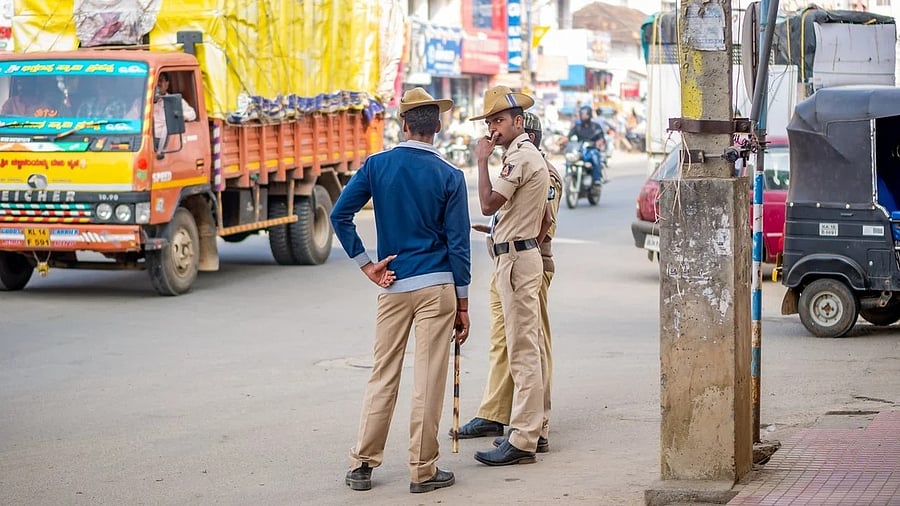 <div class="paragraphs"><p>Representative image of Karnataka Police</p></div>