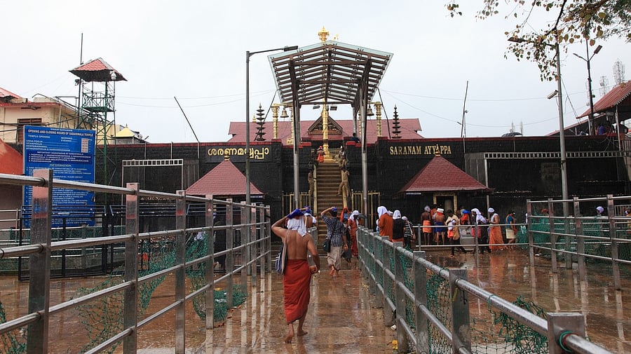 <div class="paragraphs"><p>Sabarimala temple in Kerala</p></div>