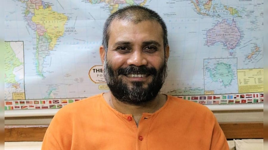 <div class="paragraphs"><p>Swami Vigyananand</p></div>