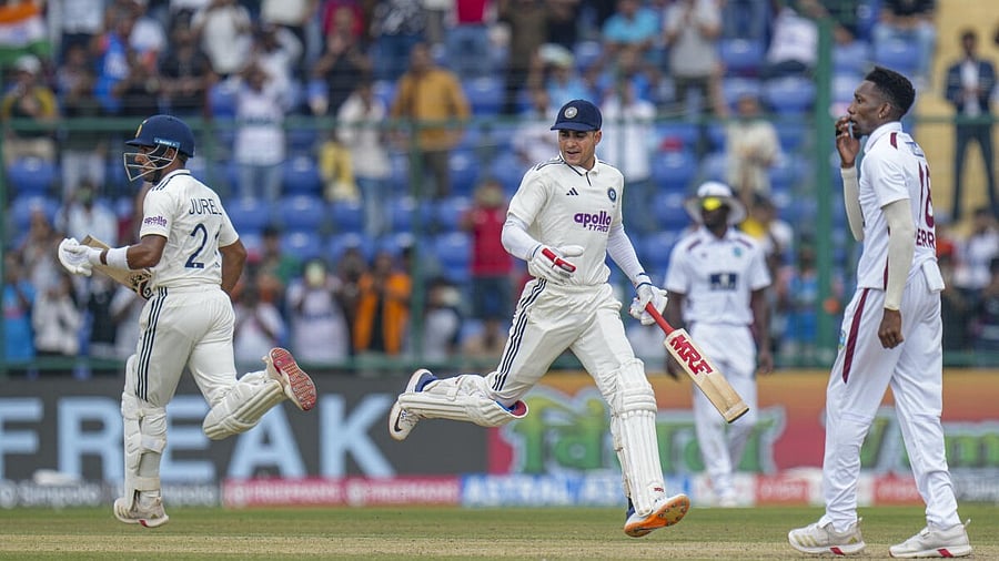 <div class="paragraphs"><p>India's captain Shubman Gill and Dhruv Jurel run between the wickets on day two of the second and final Test cricket match of a series between India and West Indies, at the Arun Jaitley Stadium, in New Delhi, Saturday, Oct. 11, 2025.</p></div>