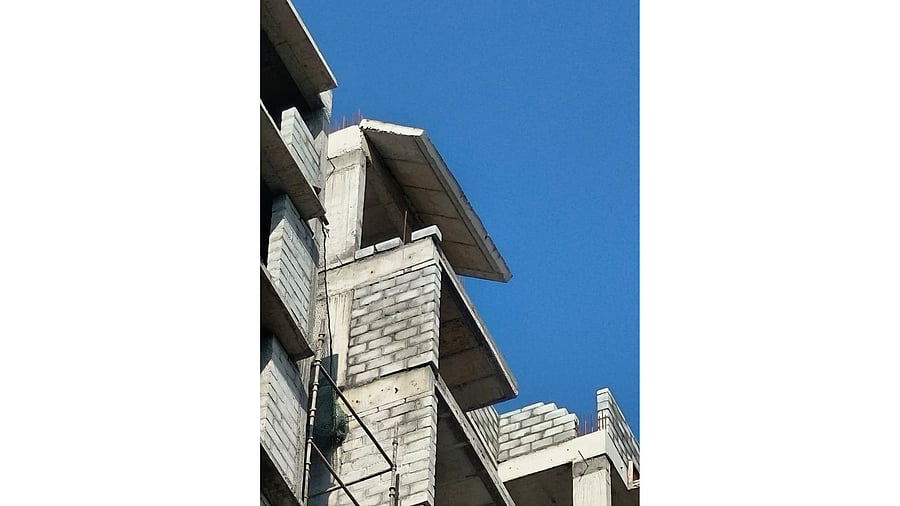 <div class="paragraphs"><p>The under construction building where the incident occurred.</p></div>