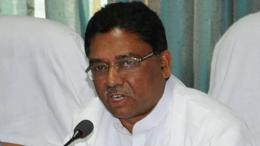Senior Congress leader V S Ugrappa