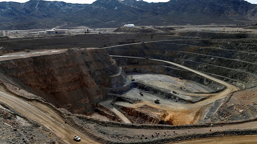 <div class="paragraphs"><p>Australia considering critical minerals deal with US</p></div>