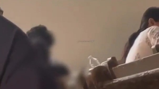 <div class="paragraphs"><p>Screengrab from the viral video</p></div>