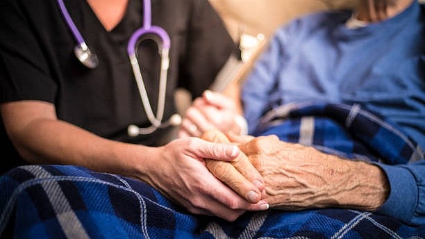 <div class="paragraphs"><p>The Supreme Court on Monday gave the Centre three weeks to inform it about the implementation of 2017 guidelines on palliative care issued by the Ministry of Health and Family Welfare.</p></div>