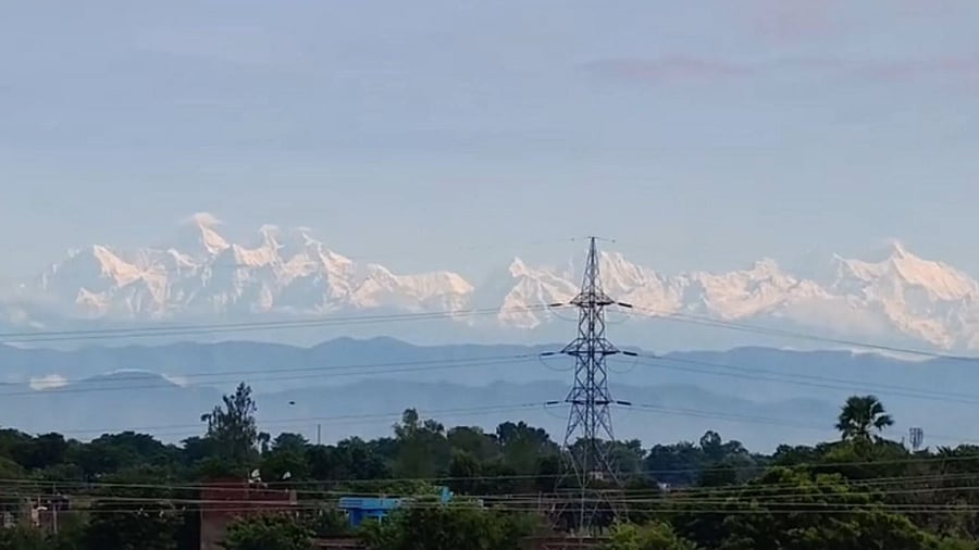 <div class="paragraphs"><p>View of the Himalayas as seen from Jainagar, Madhubani, Bihar.</p></div>