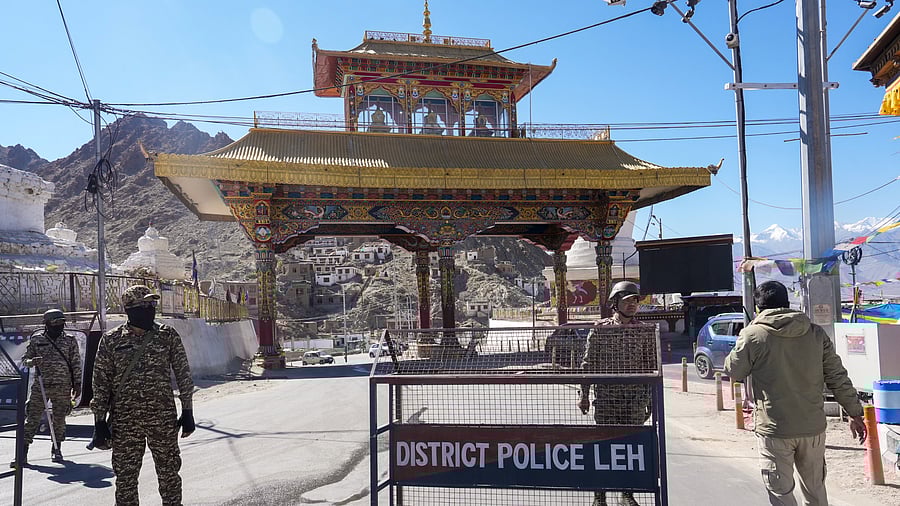 <div class="paragraphs"><p>Ladakh statehood row: LAB, KDA announce fresh protest; set pre-conditions for resuming talks with Centre</p></div>