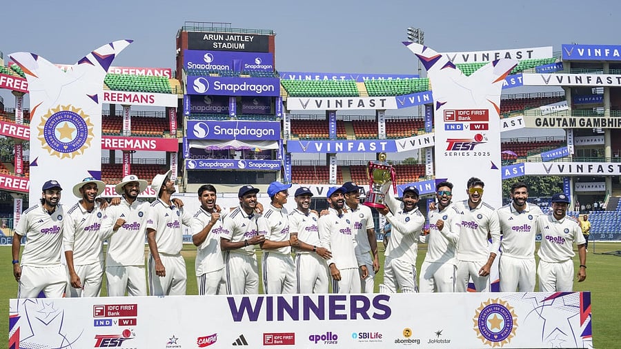 <div class="paragraphs"><p>Team India celebrate with the trophy.</p></div>