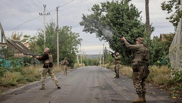 <div class="paragraphs"><p>Ukrainian authorities are introducing emergency power cuts in all but two regions following earlier Russian attacks on the country's energy system.</p></div>