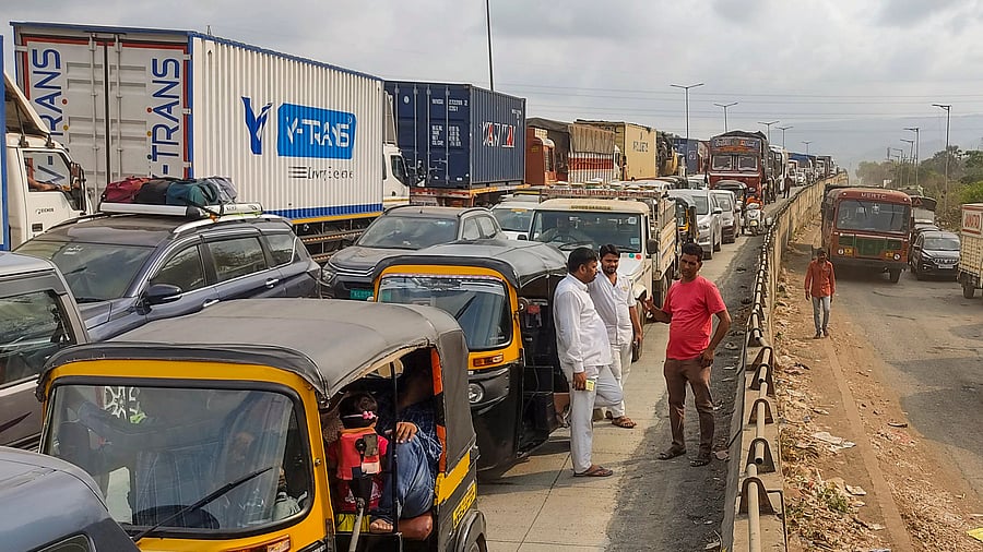<div class="paragraphs"><p>Vehicles stuck in a traffic jam on Mumbai-Ahmedabad highway in Palghar district. (Image for representational purpose)</p></div>