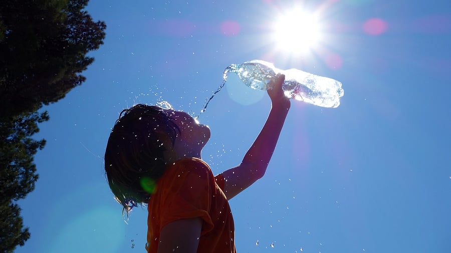 <div class="paragraphs"><p>Representative image for a hot day</p></div>