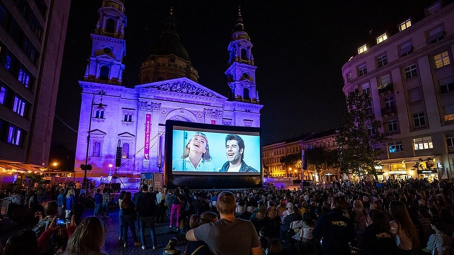 <div class="paragraphs"><p>The Classics Film Marathon was held at St Stephen’s Square in Budapest.</p></div>