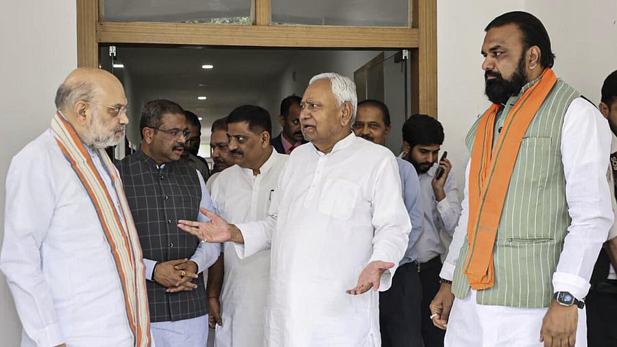 <div class="paragraphs"><p>In this image received on Oct. 17, 2025, Union Home Minister Amit Shah during a meeting with Bihar Chief Minister Nitish Kumar, in Patna, Bihar. Union Education Minister Dharmendra Pradhan and Deputy Chief Minister Samrat Choudhary were also seen. </p></div>