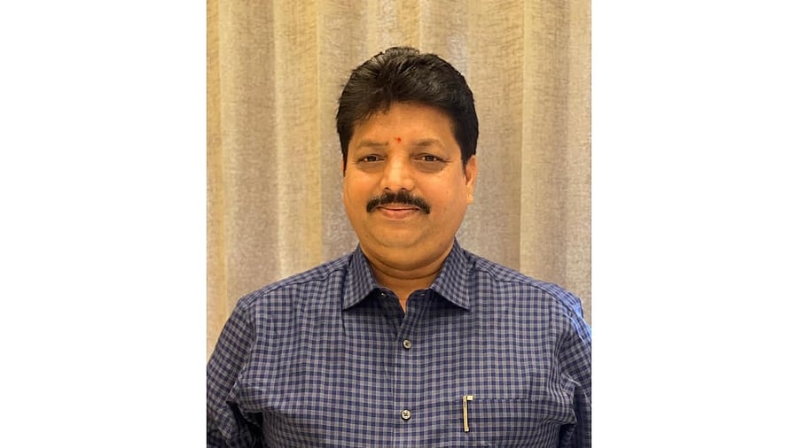 <div class="paragraphs"><p>C Narayana Gowda Hotel Association Mysuru President.</p></div>