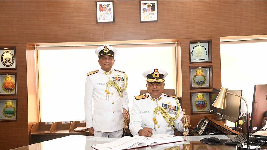 <div class="paragraphs"><p>Rear Admiral Shantanu Jha along with Rear Admiral Anil Jaggi.</p></div>