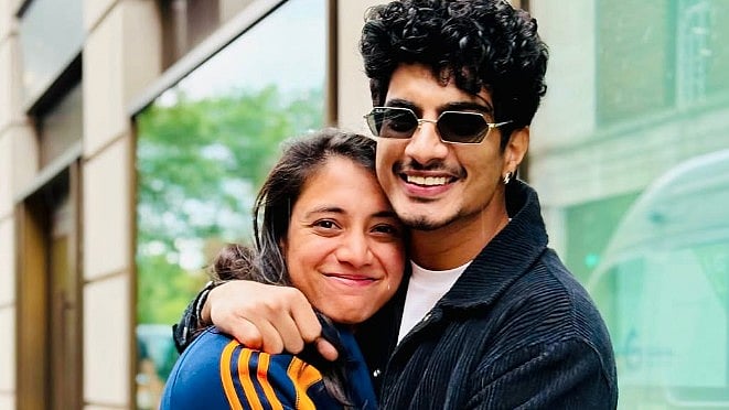 <div class="paragraphs"><p>Smriti Mandhana with&nbsp;Palash Muchhal</p></div>