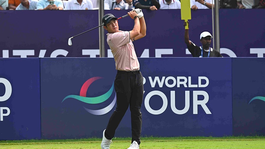 <div class="paragraphs"><p>Keita Nakajima carded a bogey-free seven-under 65 on day three to take a two-shot lead at the DP World India Championship at the DGC on Friday. </p></div>