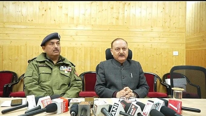 <div class="paragraphs"><p>Chief Secretary Dr. Kotwal (R).</p></div>