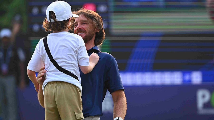 <div class="paragraphs"><p>Franklin (left) with his father Tommy Fleetwood.&nbsp;</p></div>