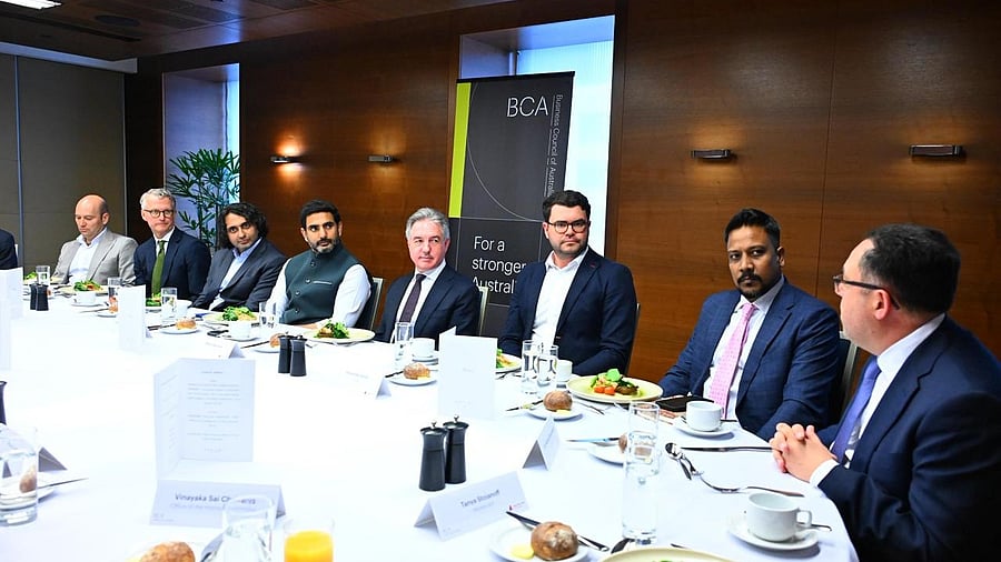 <div class="paragraphs"><p>Minister Nara Lokesh at a high-level meeting with leading Australian business executives, including representatives from HSBC, Amazon, Cisco, EY, GrainCorp, HCL, KPMG, Mastercard, and key universities.</p></div>