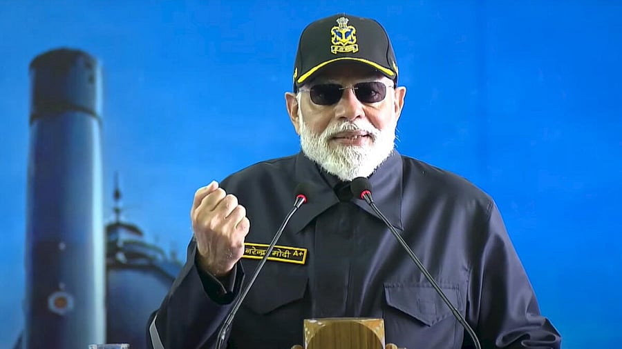 <div class="paragraphs"><p>Prime Minister Narendra Modi addresses the Indian Navy personnel during Diwali celebration aboard INS Vikrant. <br></p></div>