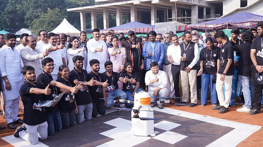 <div class="paragraphs"><p>The project was executed under the university’s Student Satellite Program.</p></div>