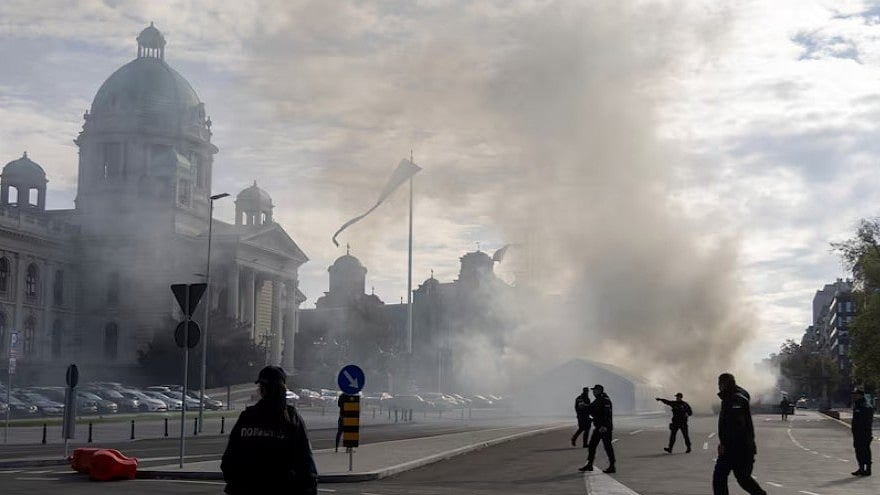 <div class="paragraphs"><p>Shots were fired outside Serbia's parliament building in Belgrade on Wednesday and one person was injured. Credit: Reuters</p></div>