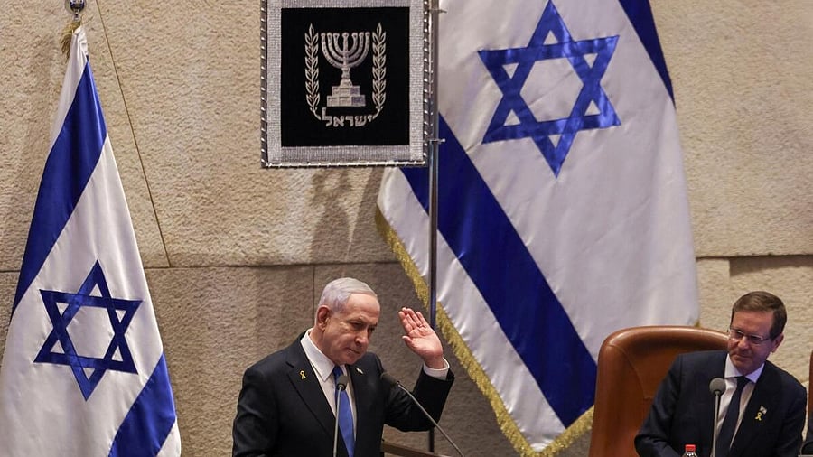 <div class="paragraphs"><p>Prime Minister Benjamin Netanyahu's Likud party did not support the legislation, which was put forth by lawmakers outside his ruling coalition and passed by a vote of 25-24 out of 120 lawmakers.</p></div>