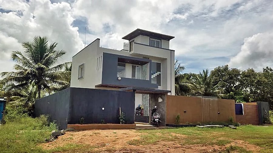 <div class="paragraphs"><p>The farmhouse, where sex determination tests were conducted at Hunaganahundi Halli, in T Narsipur taluk, Mysuru district. </p></div>