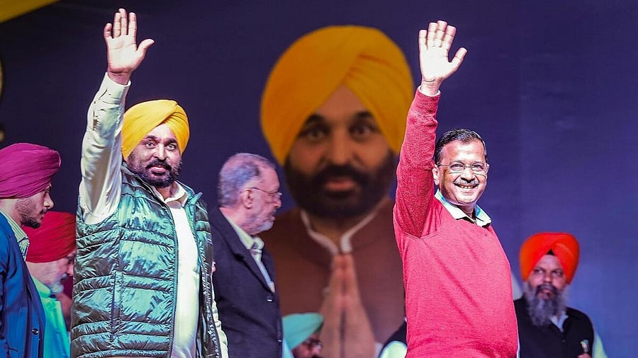 <div class="paragraphs"><p>Punjab Chief Minister Bhagwant Mann (L) and AAP Convenor Arvind Kejriwal.</p></div>