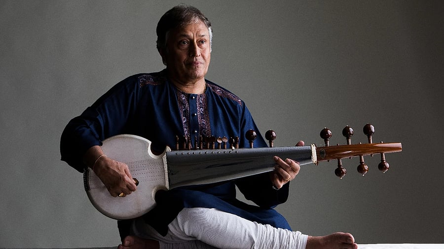 <div class="paragraphs"><p>Ustad Amjad Ali Khan. </p></div>
