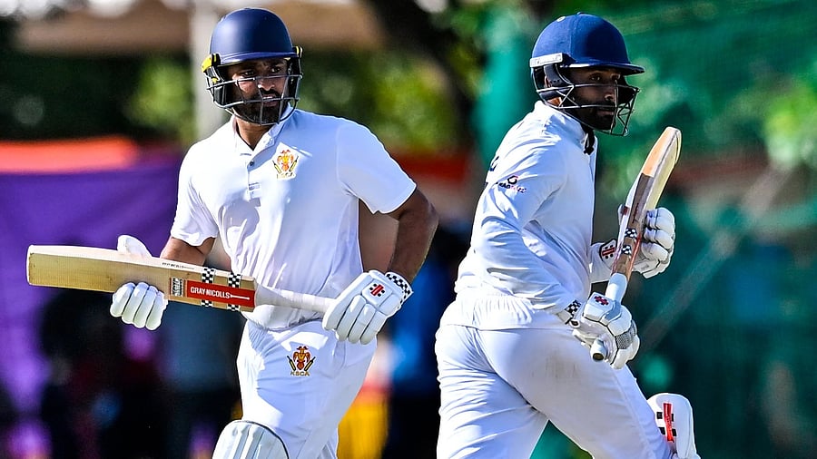<div class="paragraphs"><p>Karun Nair (left) struck an unbeaten 86 while Shreyas Gopal remained unbeaten on 48 to steady Karnataka’s innings on the opening day of their Ranji Trophy Elite Group B match against Goa in Shivamogga on Saturday.</p></div>