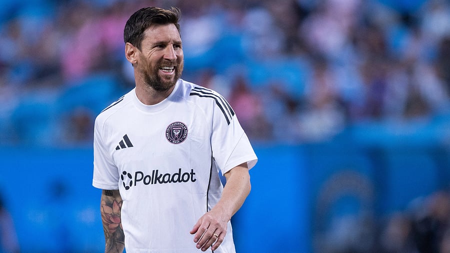 <div class="paragraphs"><p> Lionel Messi </p></div>