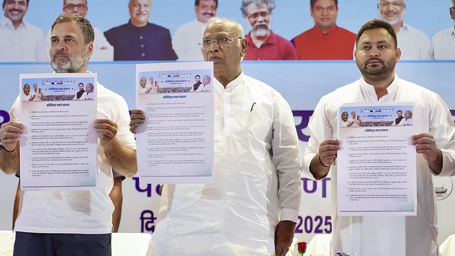 <div class="paragraphs"><p>Congress President Mallikarjun Kharge, LoP in the Lok Sabha and Congress leader Rahul Gandhi and LoP in the Bihar Assembly and RJD leader Tejashwi Yadav.</p></div>