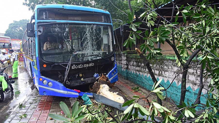 <div class="paragraphs"><p>Over 16,000 breakdowns have been reported among BMTC's 1,644 e-buses since 2023-24. The photo shows an e-bus that crashed into an electricity pole and a tree near KR Circle. </p></div>
