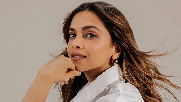 <div class="paragraphs"><p>Deepika Padukone.</p></div>