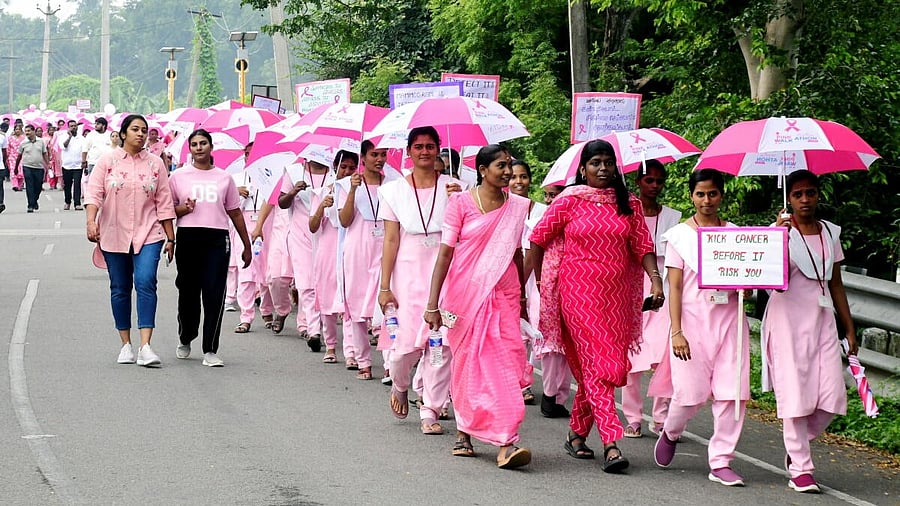<div class="paragraphs"><p>People take part in a breast cancer awareness rally organised by the GVN Riverside Hospital, in Tiruchirappalli, Tamil Nadu.</p></div>