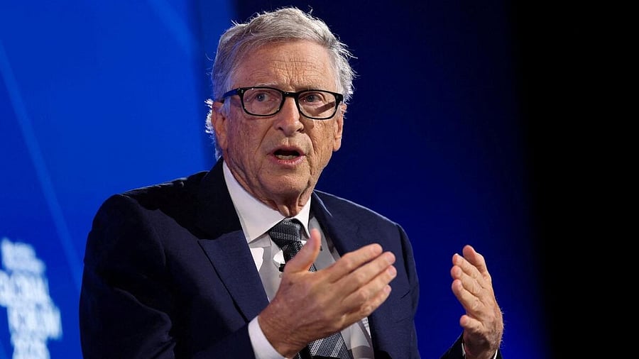 <div class="paragraphs"><p>Bill Gates.</p></div>