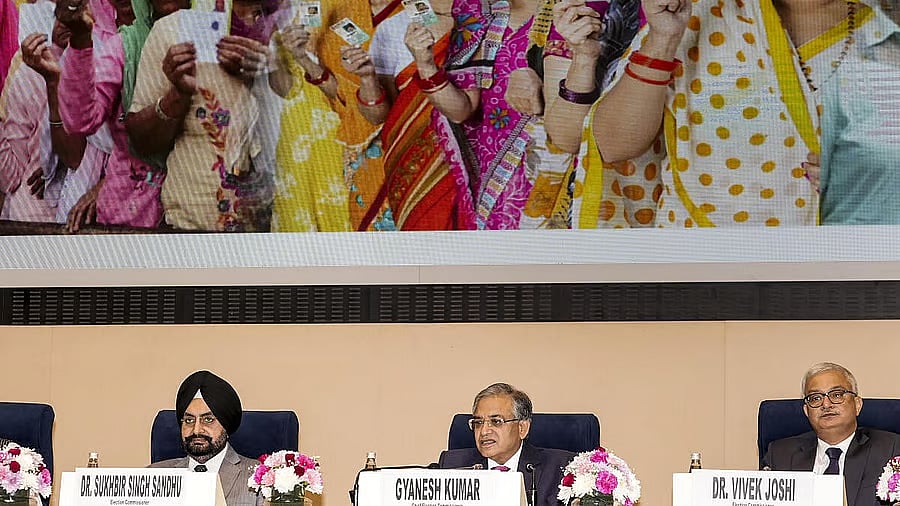 <div class="paragraphs"><p>Chief Election Commissioner Gyanesh Kumar with Election Commissioners Sukhbir Singh Sandhu and Vivek Joshi during a press conference.</p></div>