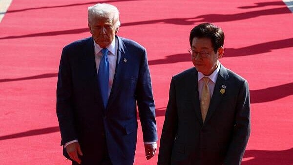 <div class="paragraphs"><p>US President Donald Trump (L) meets with South Korean President Lee Jae Myung on the sidelines of the Asia-Pacific Economic Cooperation (APEC) leaders' summit in Gyeongju, South Korea.</p></div>