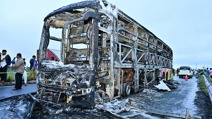 <div class="paragraphs"><p>The charred remains of the Hyderabad-Bengaluru AC sleeper bus that caught fire near Kurnool in Andhra Pradesh recently, claiming19 lives. </p></div>
