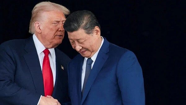 <div class="paragraphs"><p>US President Donald Trump (L) and Chinese President Xi Jinping.</p></div>