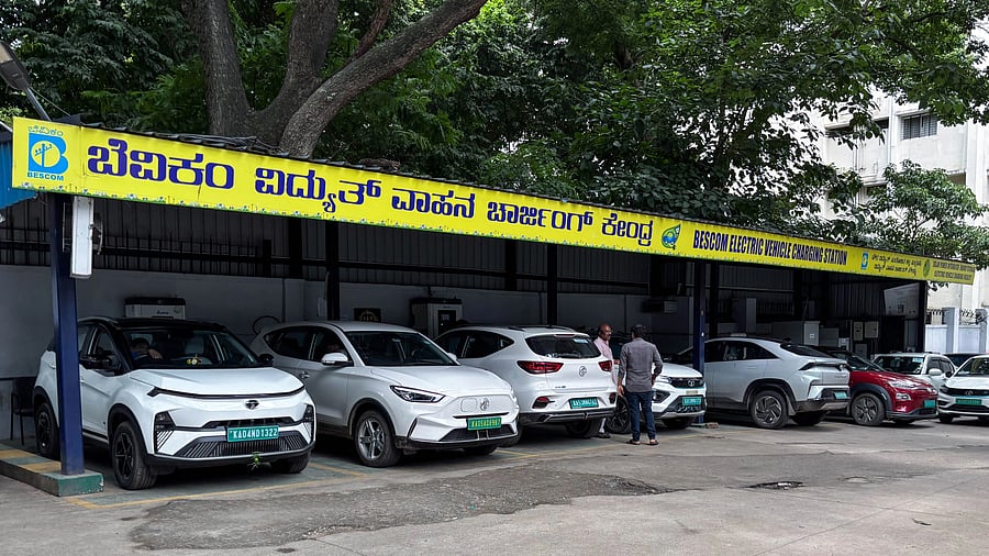<div class="paragraphs"><p>At 5,960, Karnataka has the highest number of EV charging stations in the country. However, of this, 4,656 have been installed by private firms. </p></div>