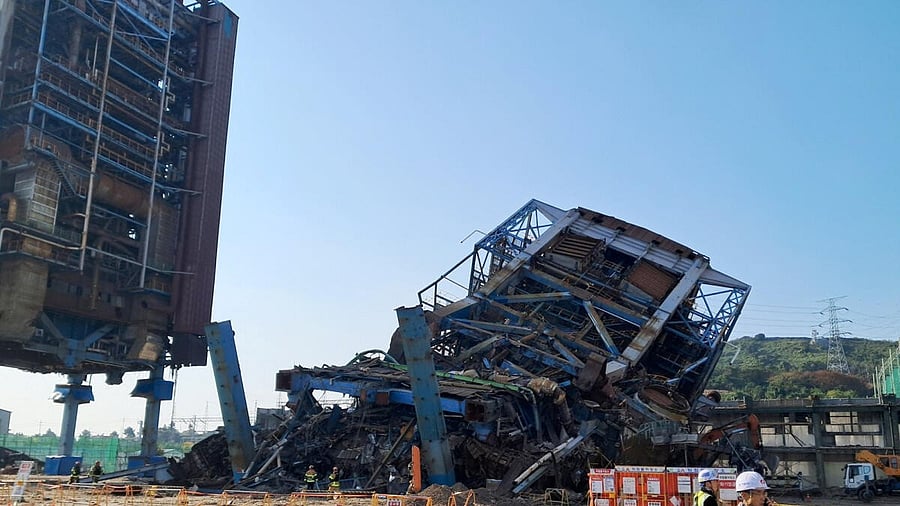 <div class="paragraphs"><p>South&nbsp;Korea&nbsp;power&nbsp;plant&nbsp;collapse. Credit: Reuters</p></div>