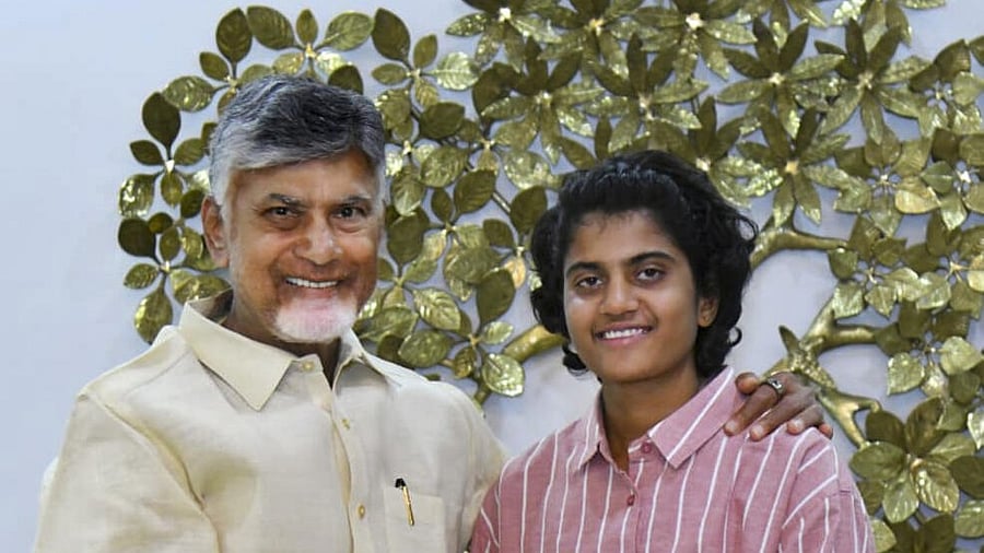 <div class="paragraphs"><p>Andhra Pradesh Chief Minister N. Chandrababu Naidu with N. Shree Charani, member of the Women's ODI World Cup 2025-winning Indian cricket team, during a meeting, in Hyderabad.</p></div>