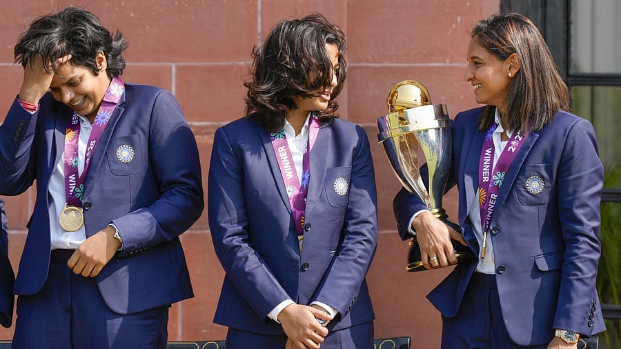 <div class="paragraphs"><p>Women's cricket team captain Harmanpreet Kaur with teammates Sneh Rana and Shafali Verma during the team's meeting with President Droupadi Murmu following their victory in the ODI World Cup, at Rashtrapati Bhavan, in New Delhi, Thursday, Nov. 6, 2025.</p></div>