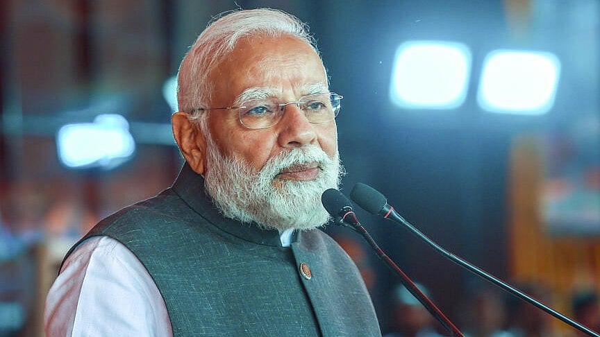 <div class="paragraphs"><p>Prime Minister Narendra Modi addresses the gathering during the flagging off of Vande Bharat Express trains at the railway station, in Varanasi.</p></div>